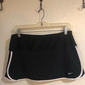 Nike small tennis skirt/skort